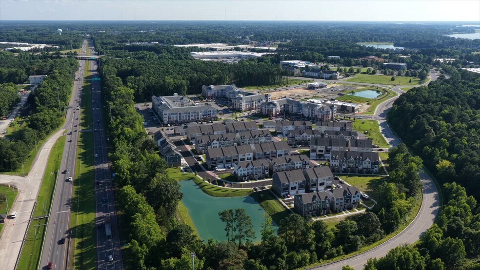 College Dr & Harbour View Blvd, Suffolk, VA à louer - Vidéo sur l’inscription commerciale - Image 2 de 7