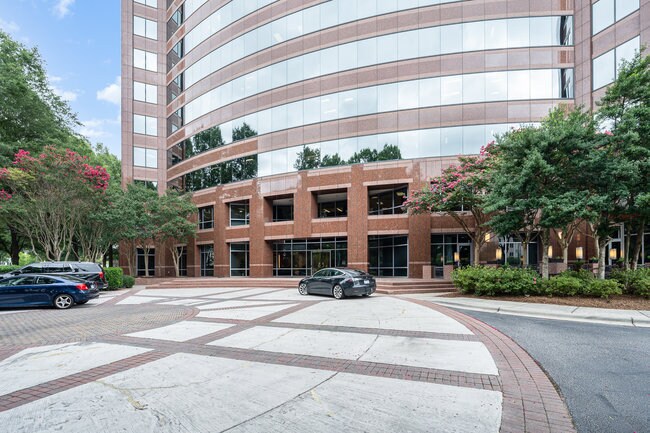 6000 Fairview Rd, Charlotte, NC for lease Building Photo- Image 1 of 14
