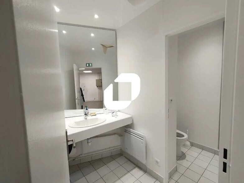 Bureau dans Vélizy-Villacoublay à louer - Photo du bâtiment - Image 3 de 36