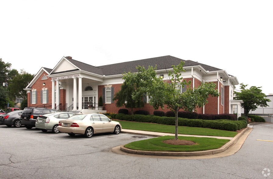 1237 Clairmont Rd, Decatur, GA à louer - Photo principale - Image 1 de 2