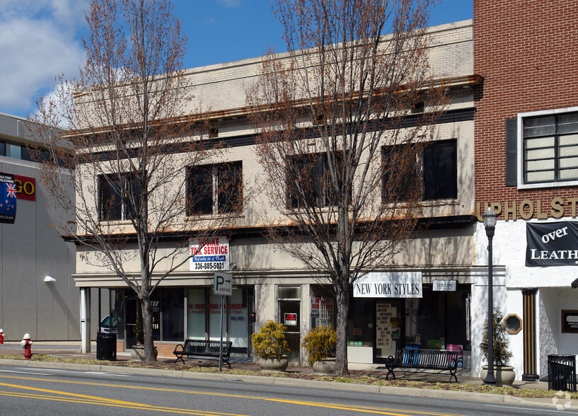 140-144 N Main St, High Point, NC for lease - Primary Photo - Image 1 of 2