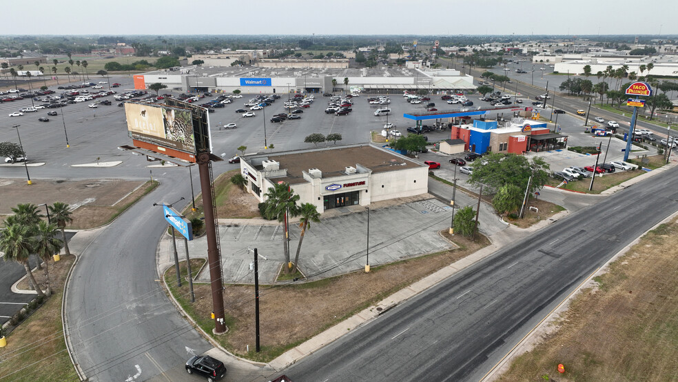 1106 S Expressway 83, Harlingen, TX for lease - Building Photo - Image 1 of 2