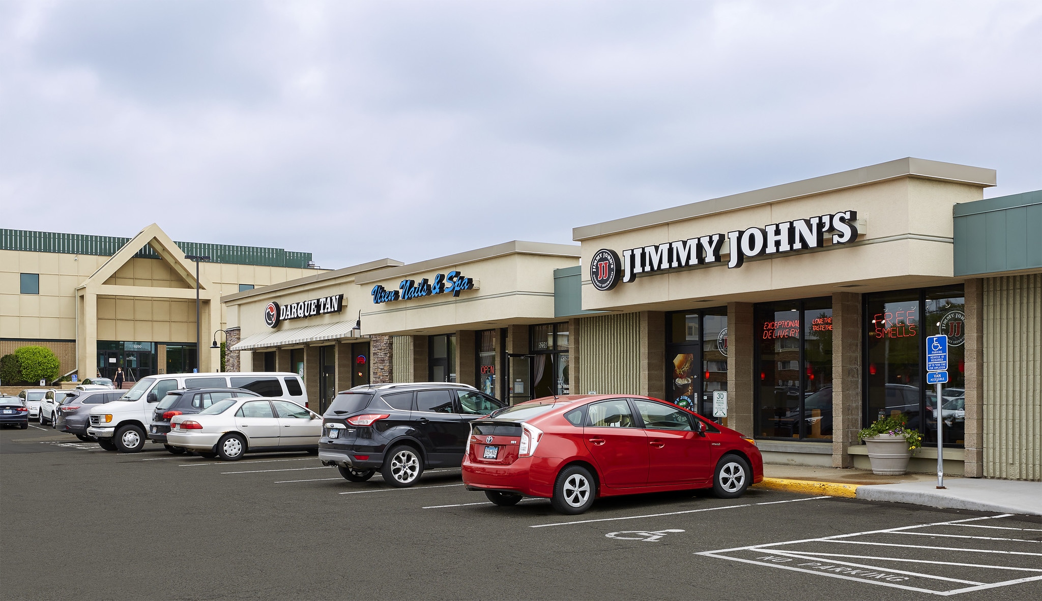 5200-5242 W 84th St, Bloomington, MN for lease Primary Photo- Image 1 of 5