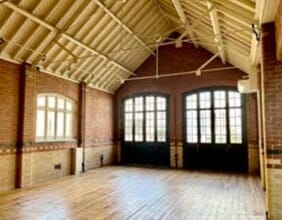 St James Sq, Cheltenham à louer Photo intérieure- Image 1 de 5