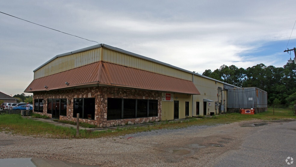 198 Commercial Sq, Slidell, LA for lease - Building Photo - Image 3 of 3
