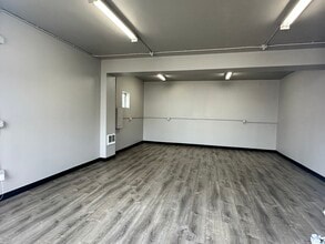 8218 Pacific Ave, Tacoma, WA for lease Interior Photo- Image 2 of 8