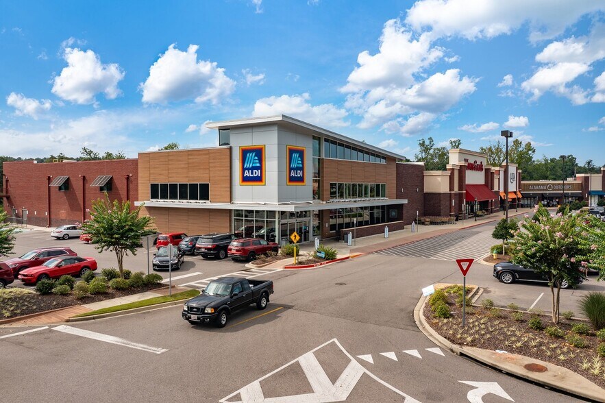 2000 Gadsden Hwy, Trussville, AL à louer - Photo du bâtiment - Image 1 de 7