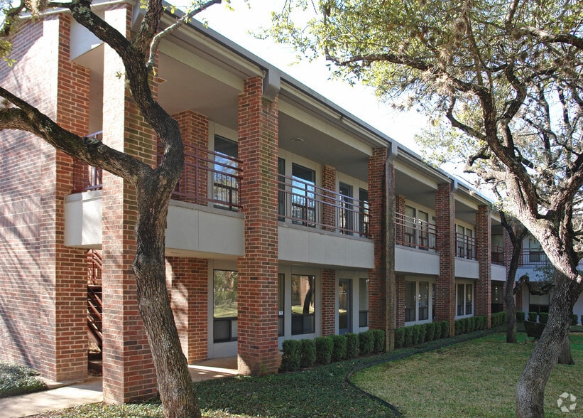 3355 Bee Caves Rd, Austin, TX for lease - Building Photo - Image 2 of 2