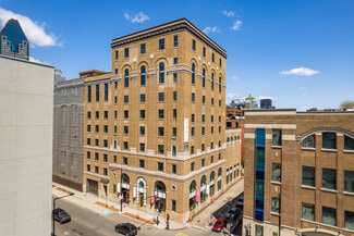 Plus de détails pour 355 Rue Peel, Montréal, QC - Bureau à louer