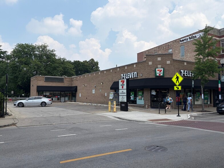 1524 W Taylor St, Chicago, IL for lease - Building Photo - Image 2 of 3