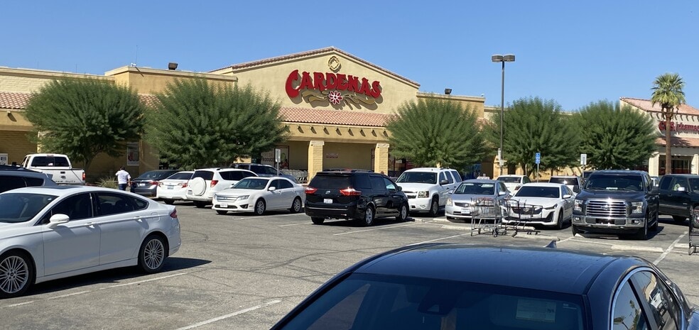 31375-31875 Date Palm Dr, Cathedral City, CA for lease - Building Photo - Image 3 of 6