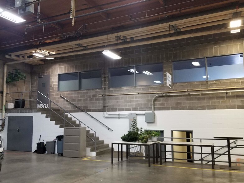 6700-6800 NE 59th Pl, Portland, OR à louer - Photo intérieure - Image 3 de 29