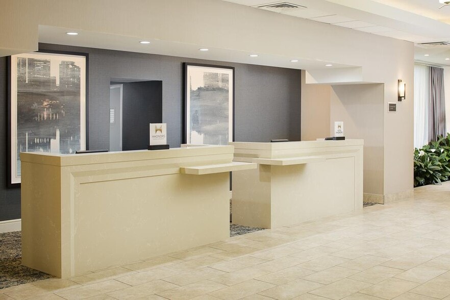 6120 Peachtree Dunwoody Rd, Atlanta, GA for sale - Building Photo - Image 2 of 22