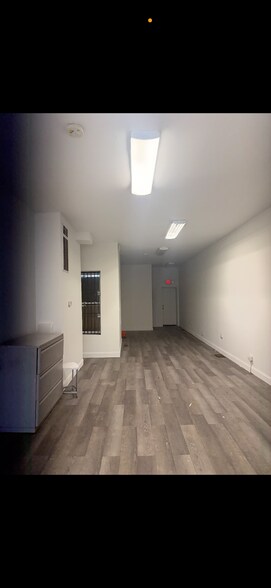 1839 W North Ave, Baltimore, MD à louer - Photo du bâtiment - Image 3 de 17