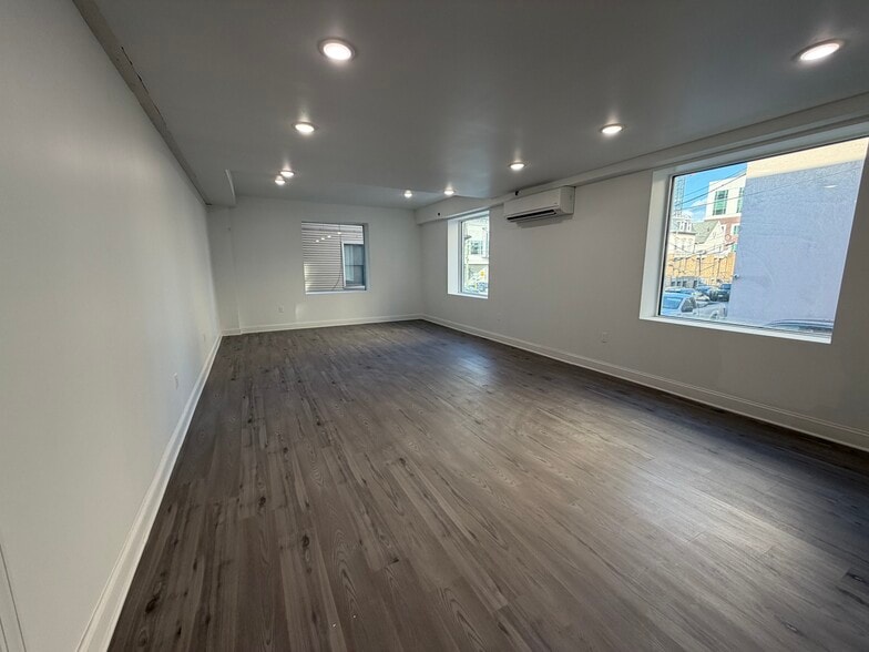 103 Bayard St, New Brunswick, NJ for lease - Building Photo - Image 3 of 5