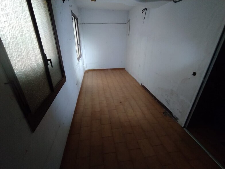 Commerce de détail dans Cáceres, Cáceres à louer - Photo du bâtiment - Image 3 de 11