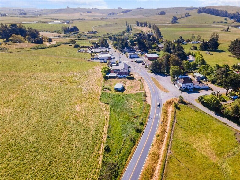 14500 Mill St, Valley Ford, CA à vendre - Photo du bâtiment - Image 3 de 21