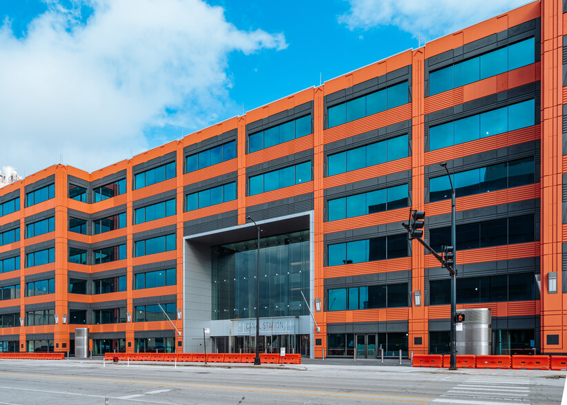 801 S Canal St, Chicago, IL for sale - Primary Photo - Image 1 of 1