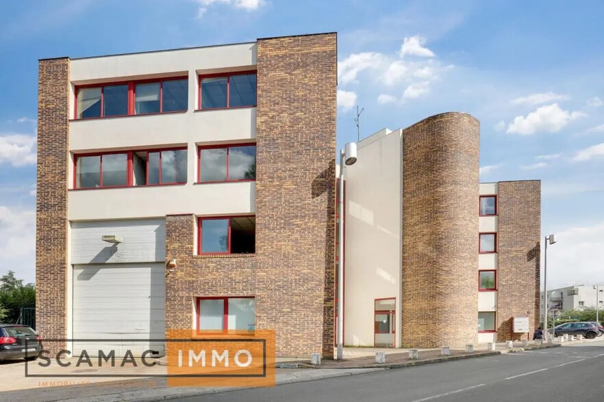 Office in Évry-Courcouronnes for lease - Building Photo - Image 3 of 3
