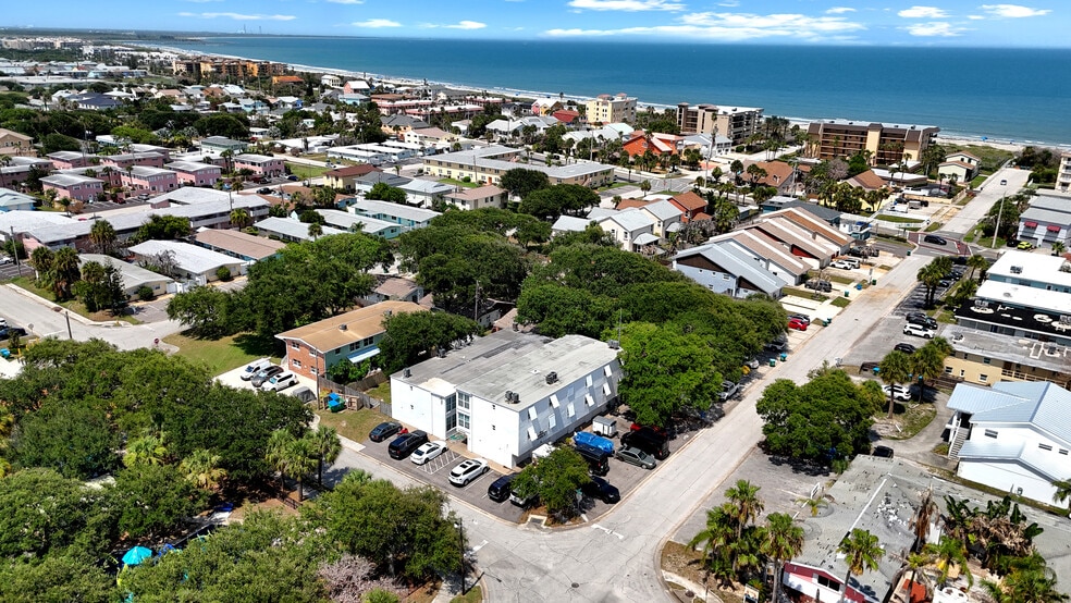 404 Harrison Ave, Cape Canaveral, FL for sale - Building Photo - Image 2 of 8