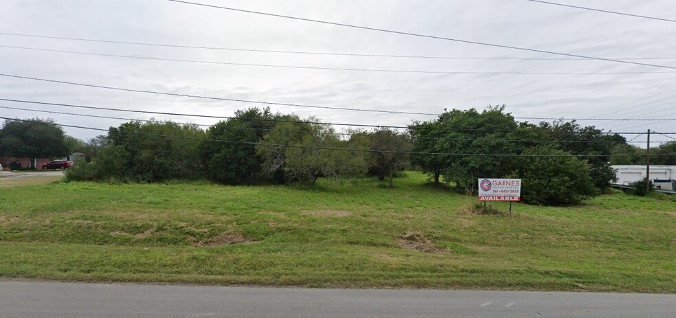 12259 Leopard St, Corpus Christi, TX for sale - Building Photo - Image 1 of 3