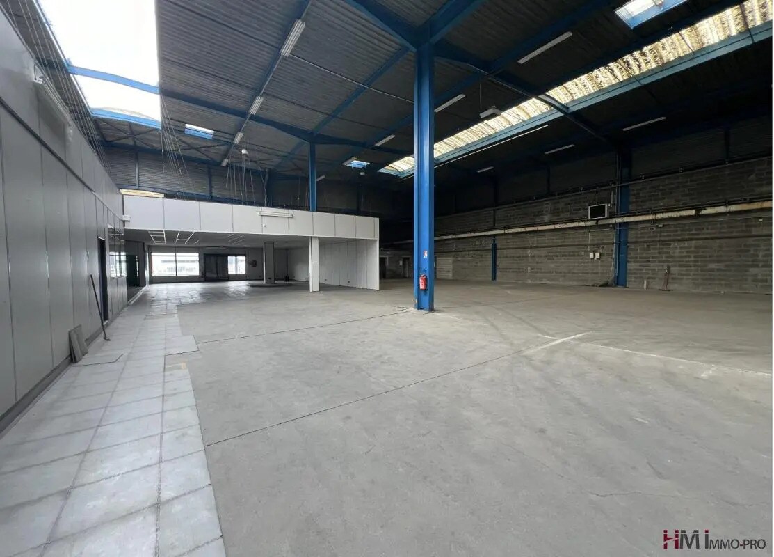 Industrial in Saint-Étienne-du-Rouvray for lease Interior Photo- Image 1 of 6