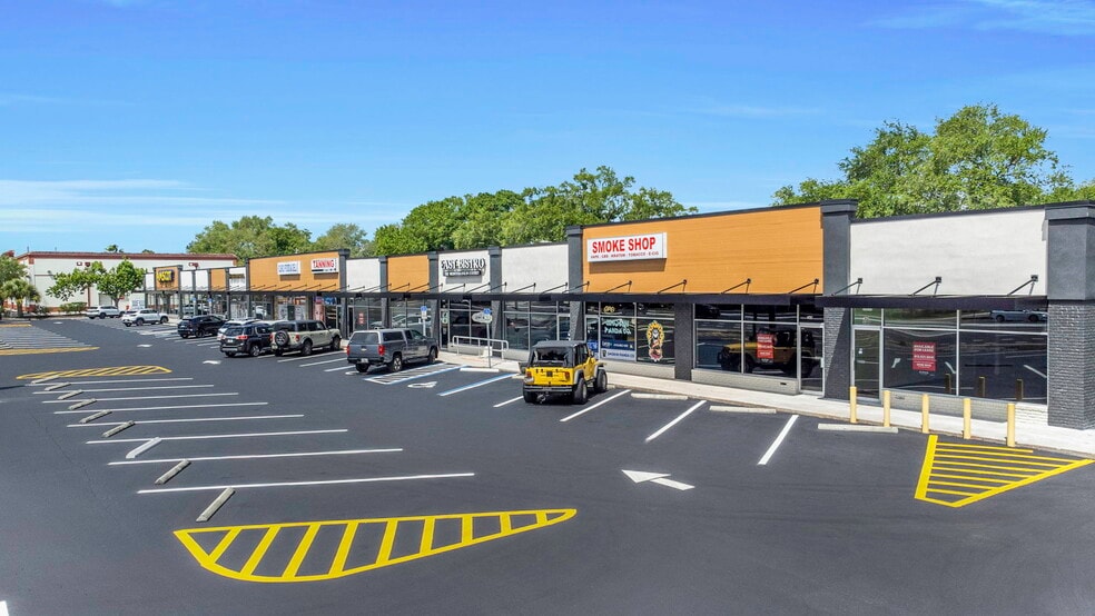 4100 E Bay Dr, Clearwater, FL for lease - Building Photo - Image 2 of 9