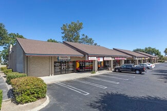 Plus de détails pour 2730-2758 Whitson St, Selma, CA - Commerce de détail à louer