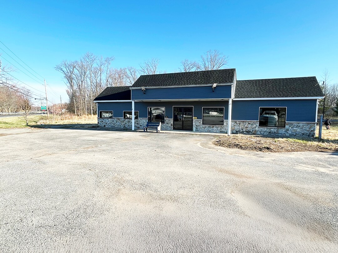 4702-4704 Dupont Pky, Townsend, DE for lease Primary Photo- Image 1 of 14