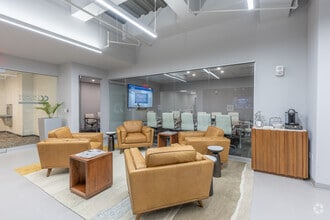 1085 Raymond Blvd, Newark, NJ à louer Photo intérieure- Image 2 de 3