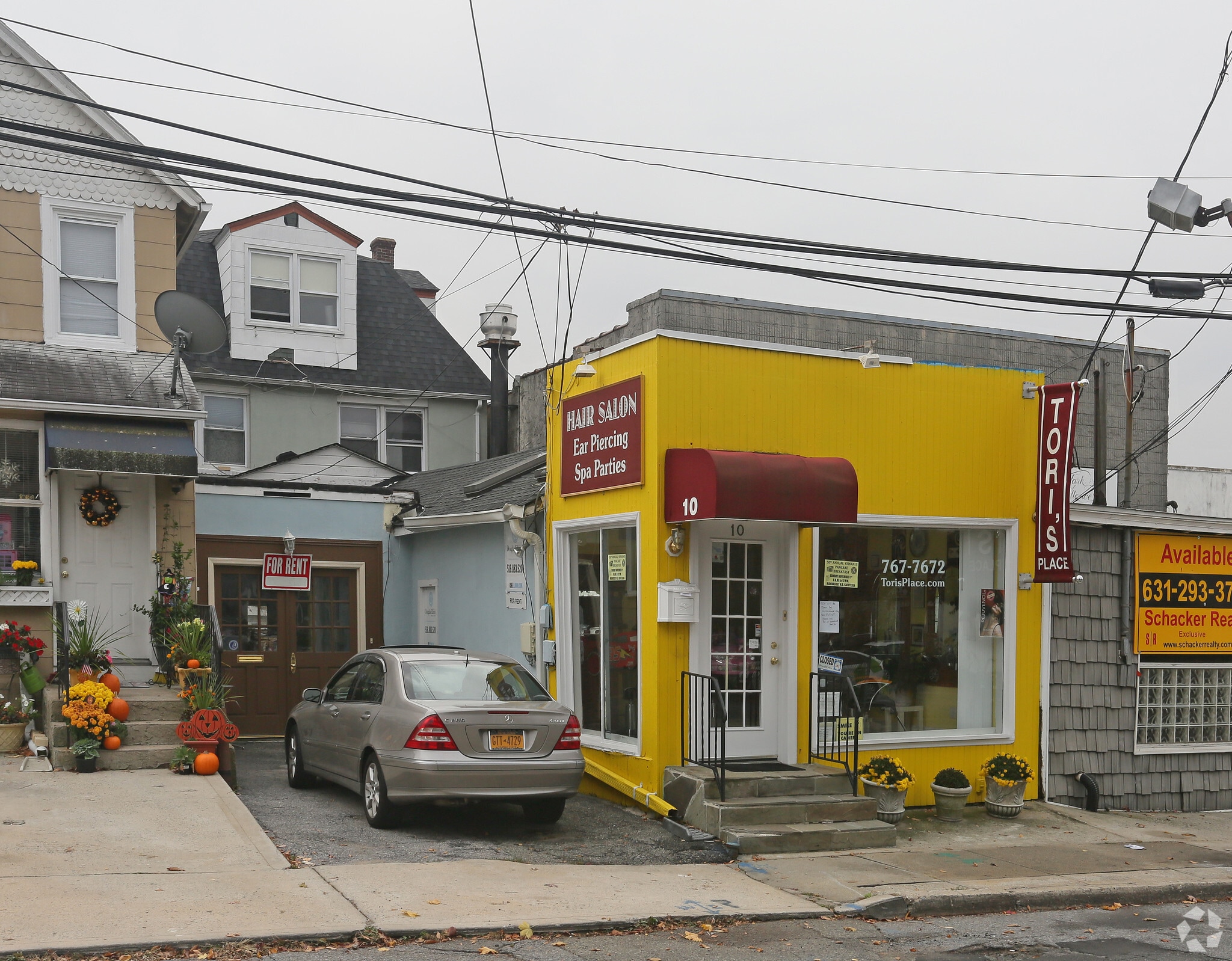 10 Willowdale Ave, Port Washington, NY à louer Photo principale- Image 1 de 10