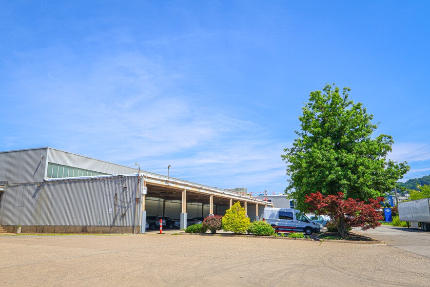31 35th St, Pittsburgh, PA for lease - Building Photo - Image 3 of 16
