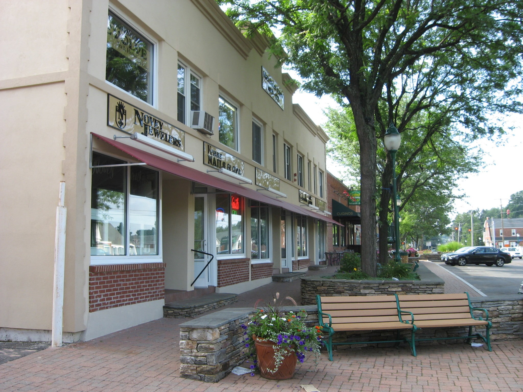 1052-1068 Main St, Newington, CT à louer Photo principale- Image 1 de 5