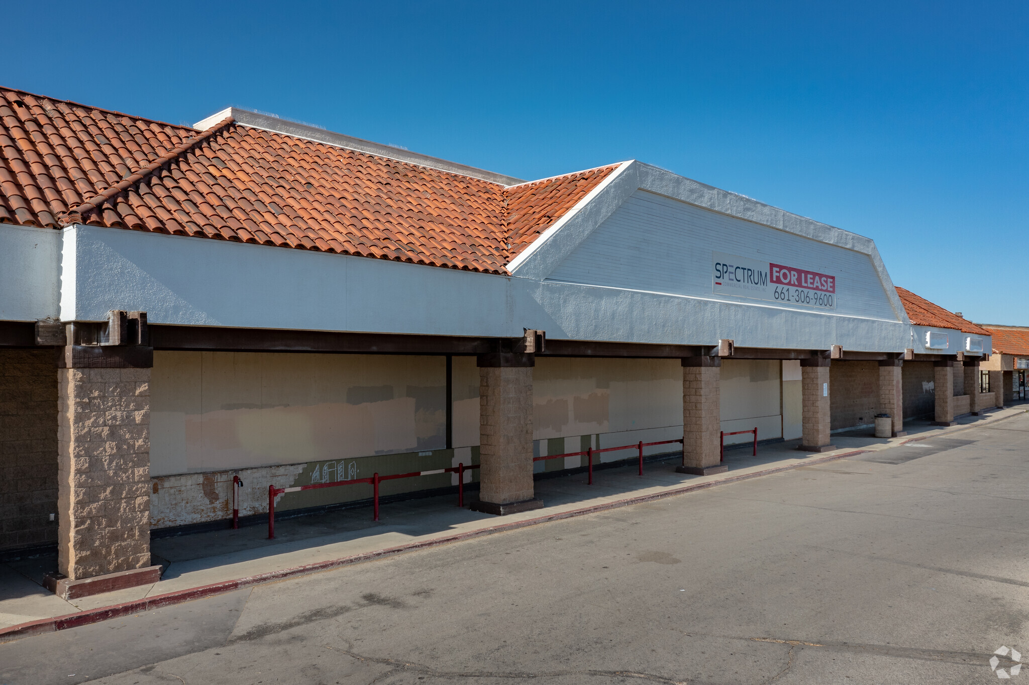 2616 E Palmdale Blvd, Palmdale, CA for sale Primary Photo- Image 1 of 1