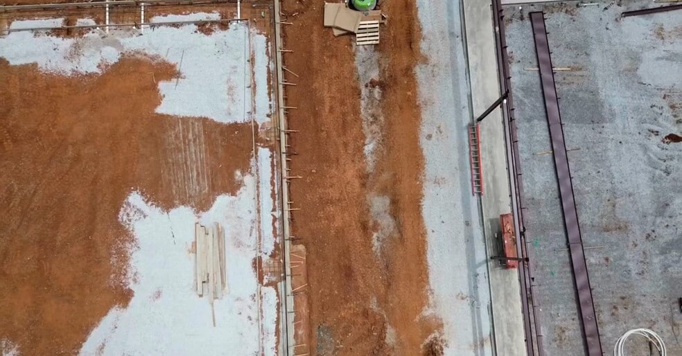 1010 Memorial Pky N, Huntsville, AL for lease - Commercial Listing Video - Image 3 of 11