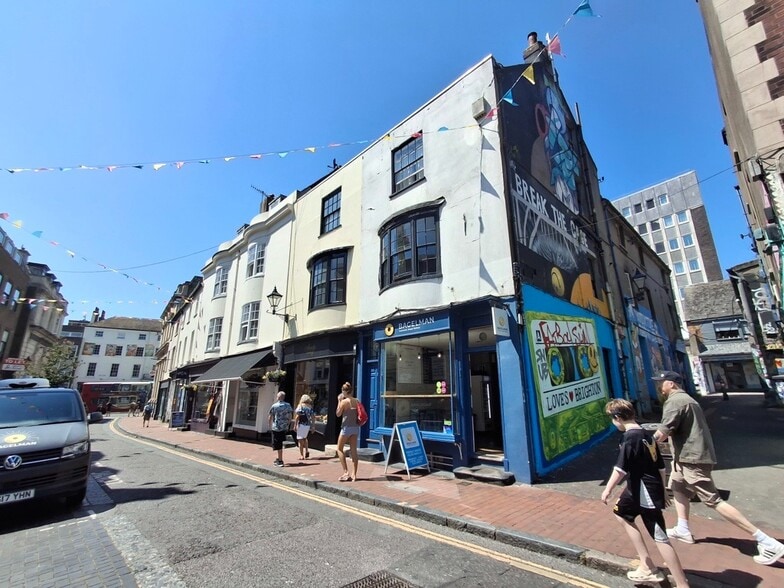 7 Bond Street and 1-3 Bond Street Row, Brighton for sale - Building Photo - Image 1 of 7