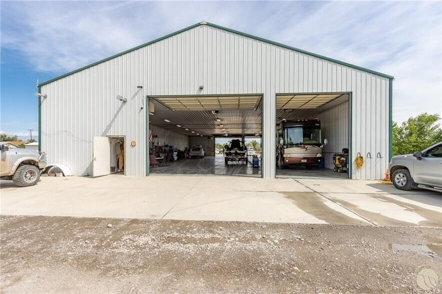 225 5th St E, Hardin, MT for sale - Building Photo - Image 3 of 9