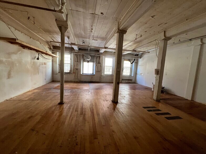 2 Main St, Biddeford, ME à louer - Photo du bâtiment - Image 2 de 51