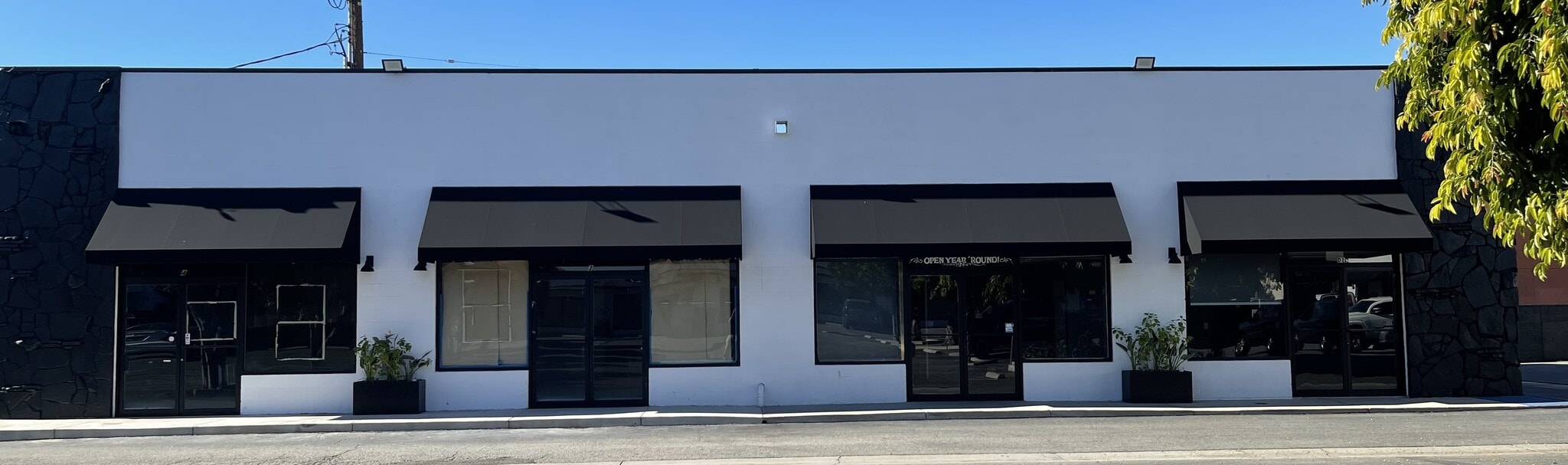 6161 Lincoln Ave, Buena Park, CA for lease Interior Photo- Image 1 of 3