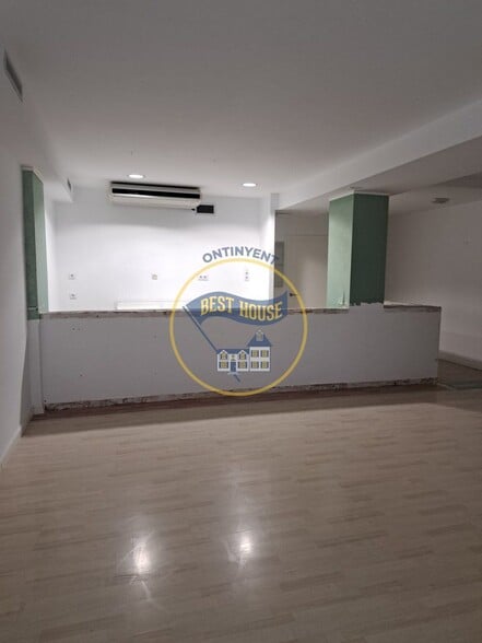 Retail in Ontinyent for lease - Building Photo - Image 2 of 7