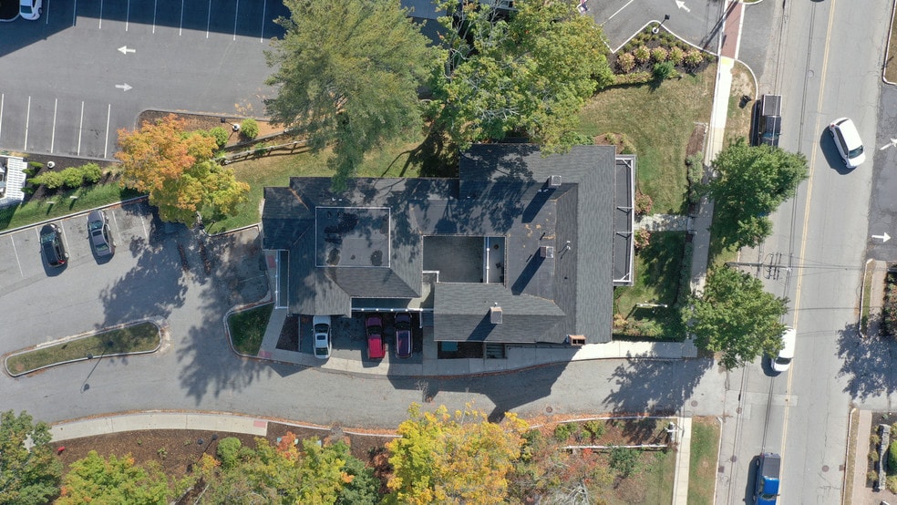 134 Main St, Groton, MA for lease - Building Photo - Image 3 of 9