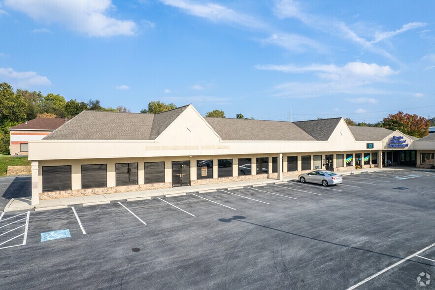 10 Wingco Ln, Reading, PA à louer - Photo du bâtiment - Image 1 de 6