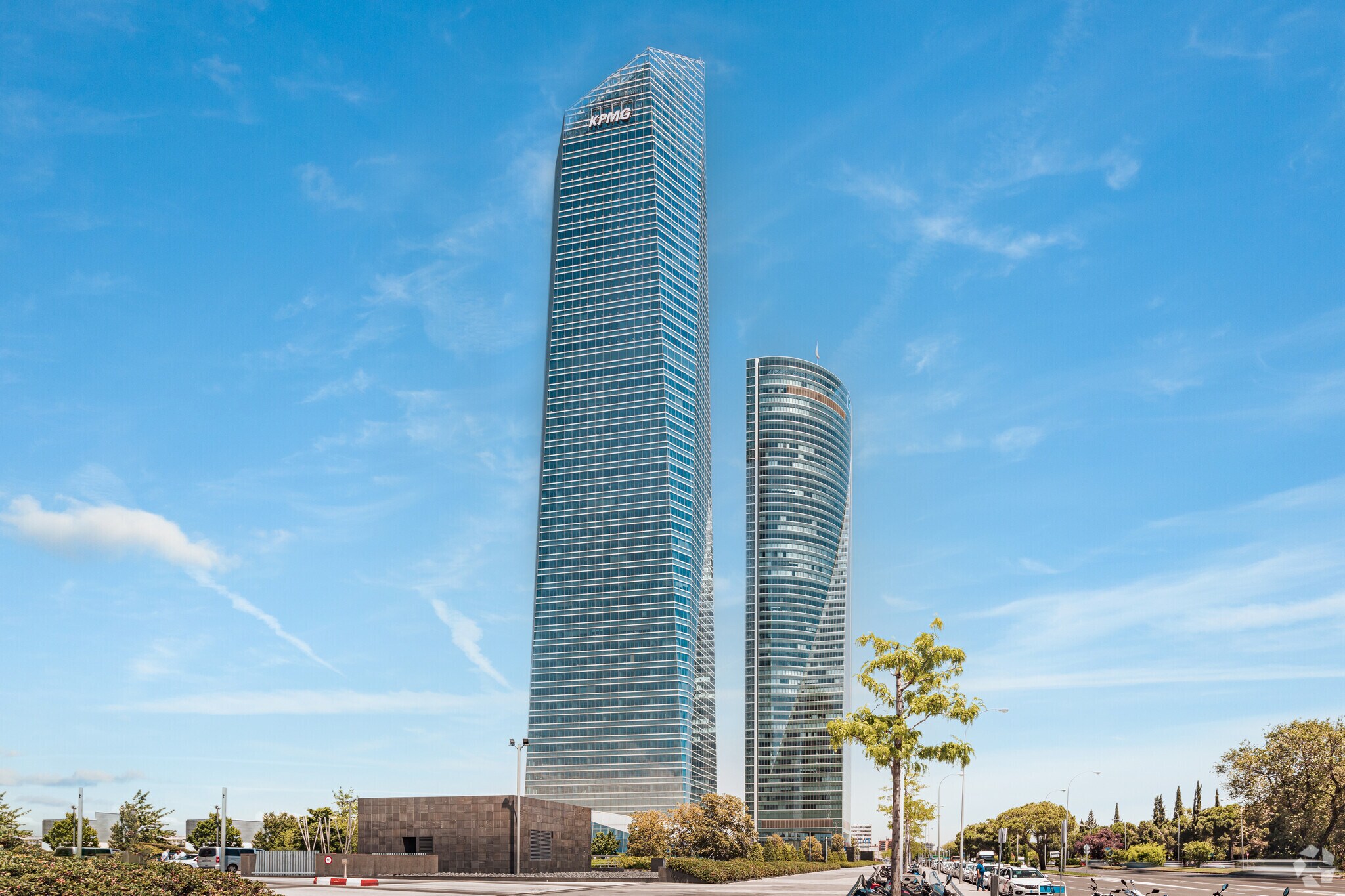 Paseo Castellana, 259 C, Madrid, Madrid à louer Photo du bâtiment- Image 1 de 10