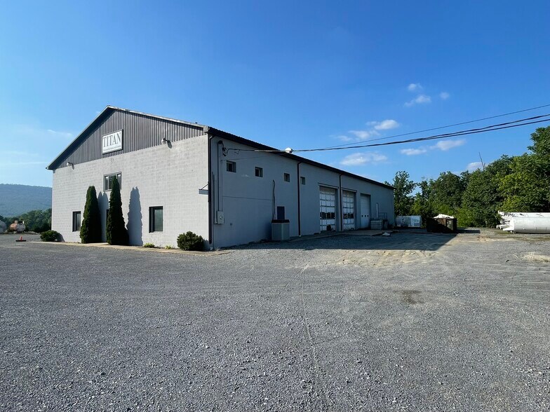 5559 William Penn Hwy, Alexandria, PA à vendre - Photo du bâtiment - Image 2 de 29