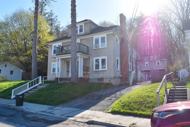 More details for 514 Davis Ave, Endicott, NY - Multifamily for Sale
