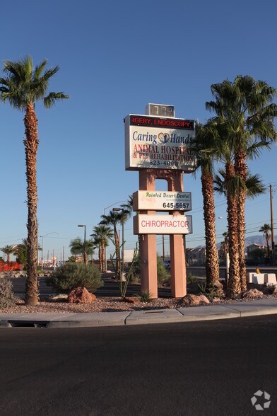 4601-4611 N Rancho Dr, Las Vegas, NV à louer - Photo du bâtiment - Image 2 de 34