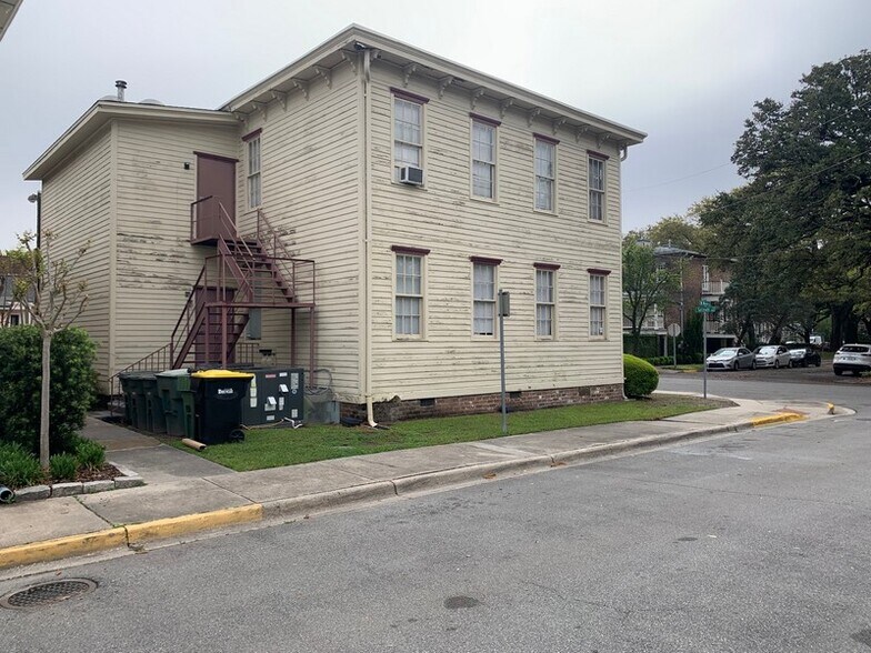 429 Tattnall St, Savannah, GA à vendre - Photo du bâtiment - Image 3 de 10