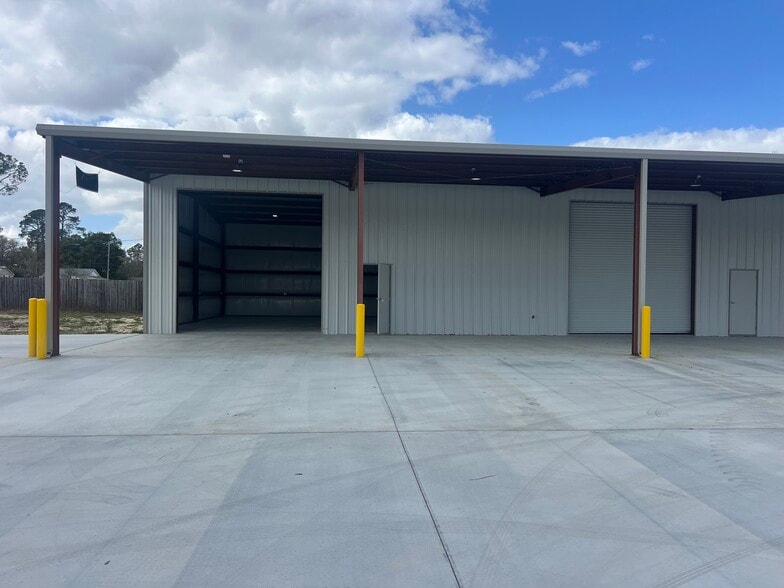 201 N Palm St, Jesup, GA for lease - Building Photo - Image 2 of 9