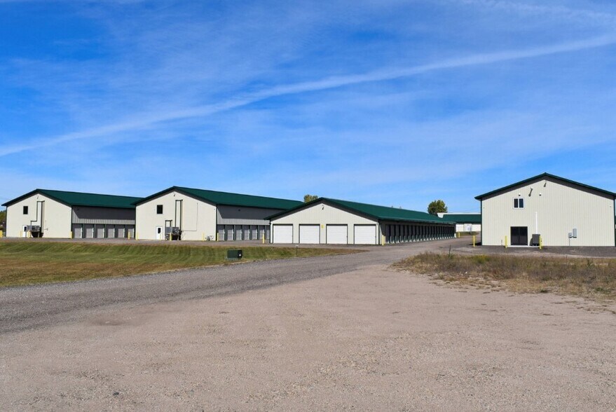 18550 US Highway 59, Detroit Lakes, MN à louer - Photo du bâtiment - Image 2 de 6