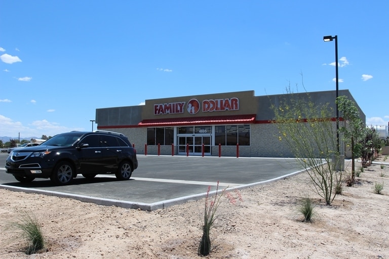 4895 E Tropicana Ave, Las Vegas, NV for lease - Primary Photo - Image 1 of 2